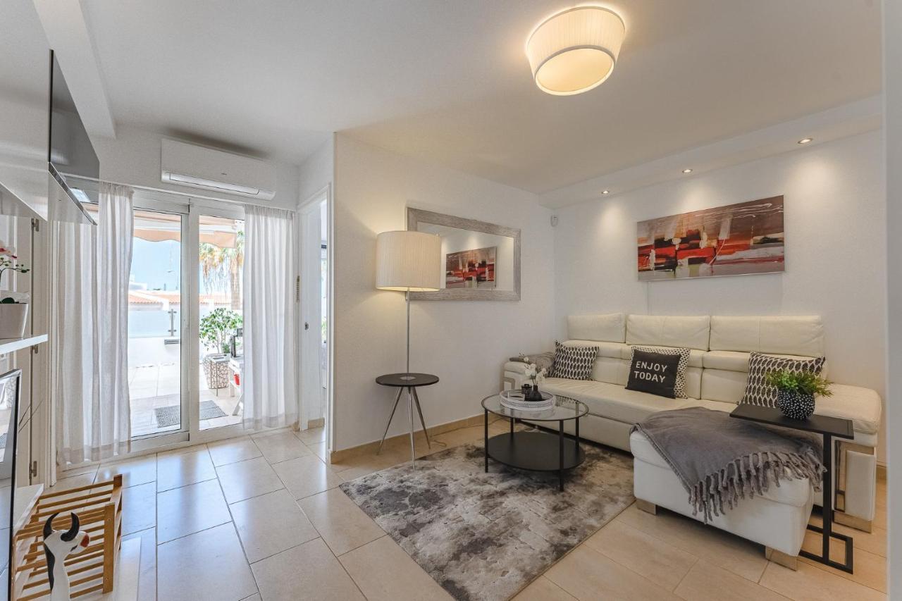 Ferienwohnung Summer Dream - Island Village Адехе Екстериор снимка